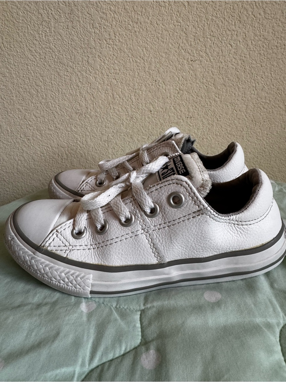 Converse White Leather Shoes Toddler Size 11